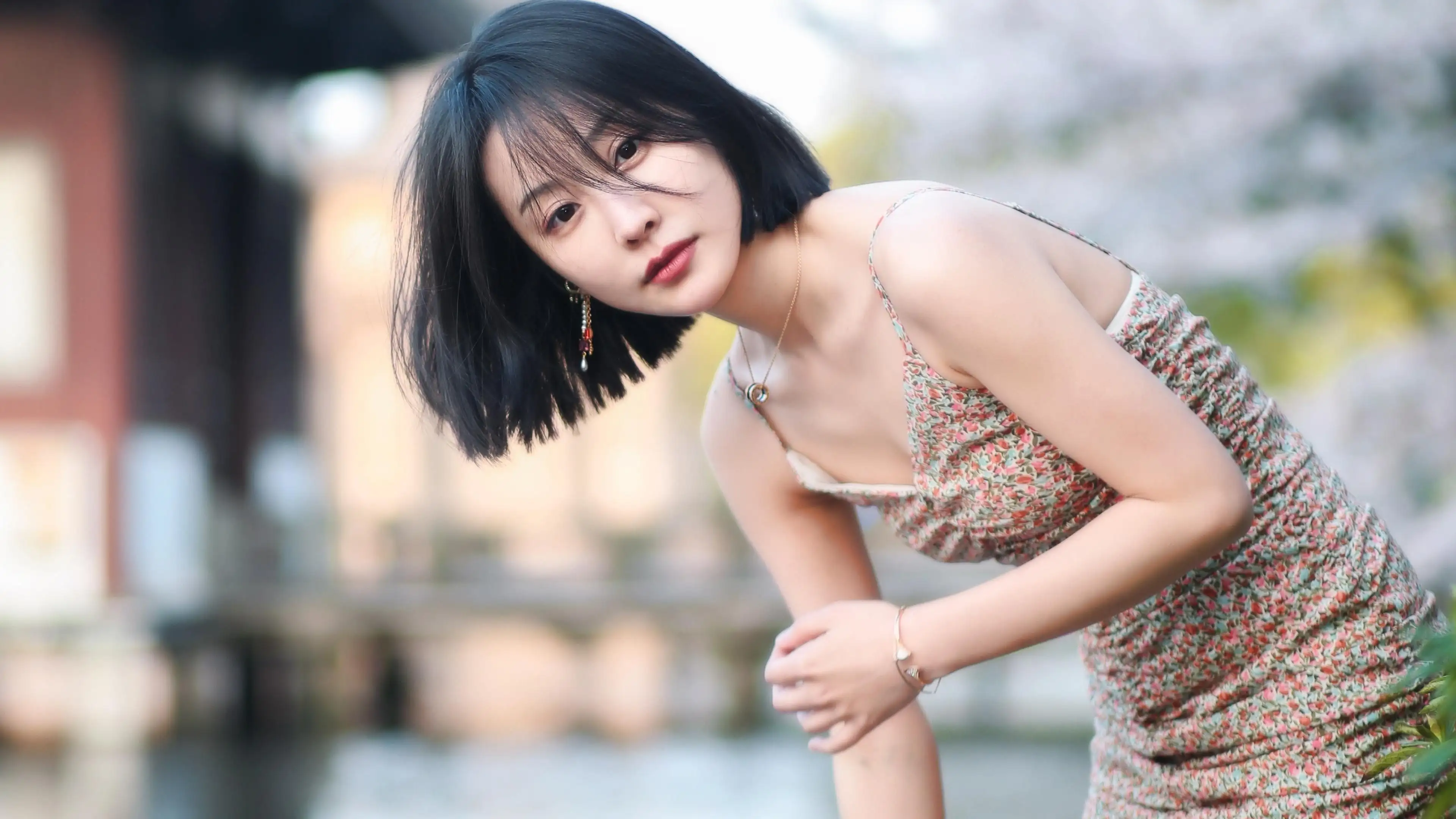 西藏成都伴游小姐姐雅美