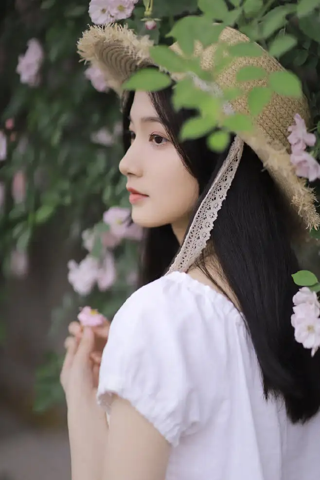西藏喀什私人伴游李菲儿