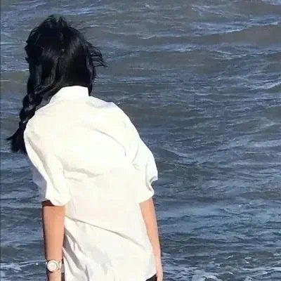 西藏伴游女生武映颖的资料